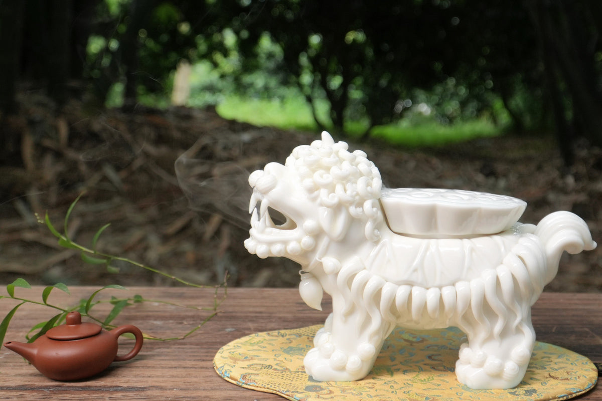 Jin Mao Hou Censer · 金毛犼香爐