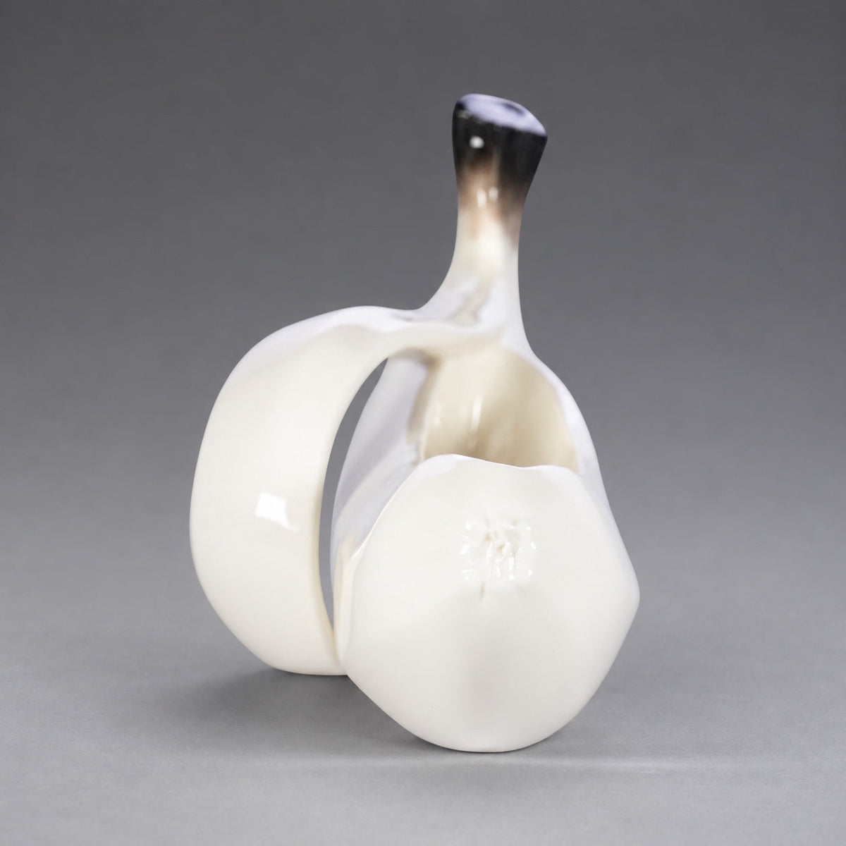 Xiang Jiao Censer · 香焦臥香爐 — product photo on grey | 見素 XIANSU
