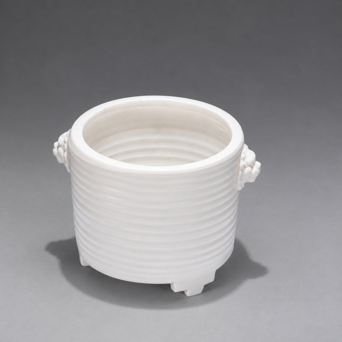 Xiao Man Censer · 小滿香爐 — product photo on grey | 見素 XIANSU