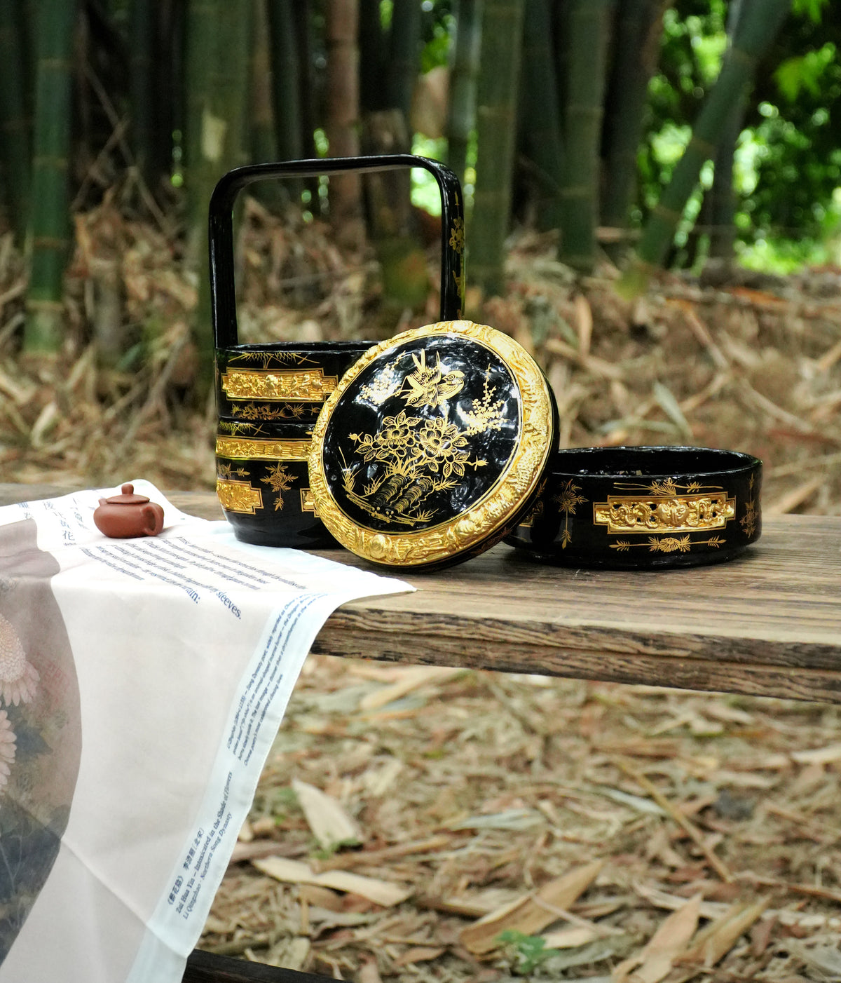 Yue Niang · Yongchun Lacquer Basket · 月娘·永春漆籃