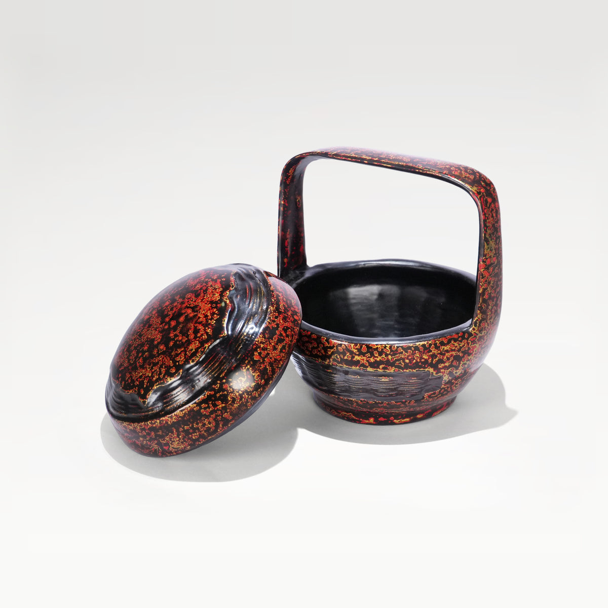 Huai Zhu · 懷珠·永春漆籃 — product photo on grey | 見素 XIANSU